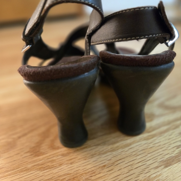 Brown wedge sandals - Picture 4 of 6